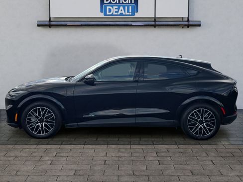 Used 2025 Ford Mustang Mach-E Premium AWD/4WD image 6