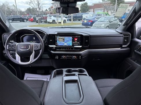 Used 2023 GMC Sierra 1500 Elevation image 24