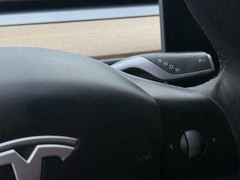 Used 2022 Tesla Model 3 Long Range AWD/4WD image 17