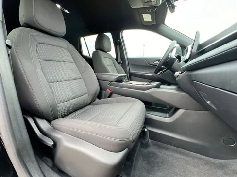 Used 2025 Chevrolet Equinox LT w/ Safety and Technology Package image 21