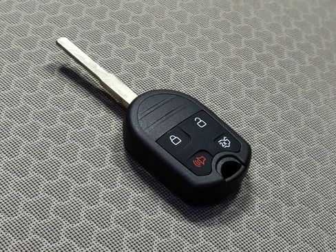 Used 2018 Ford Escape SE w/ SE Sync 3 Package image 32