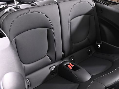 Used 2023 MINI Cooper S image 29