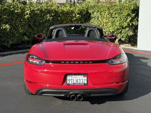 Used 2018 Porsche 718 Boxster S image 24