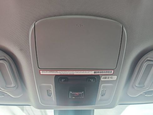 Used 2021 Toyota Camry SE FWD image 20