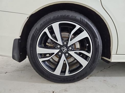 Used 2019 Honda Odyssey Elite image 13