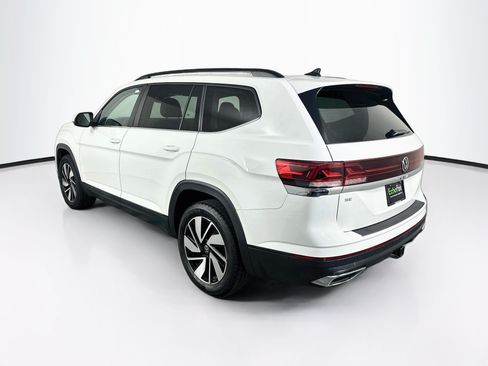 Used 2025 Volkswagen Atlas SE FWD image 5