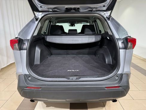 Certified 2022 Toyota RAV4 LE image 11