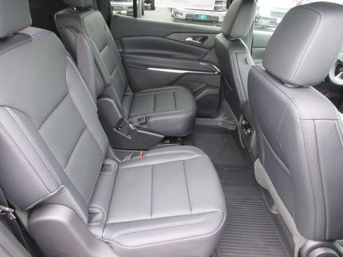 New 2026 Chevrolet Traverse LT w/ Sun and Wheel Package image 16