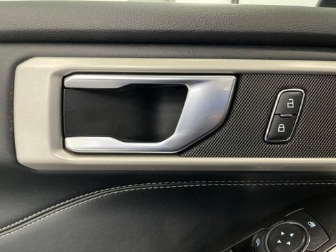 Used 2021 Ford Explorer XLT w/ Equipment Group 202A AWD/4WD image 29