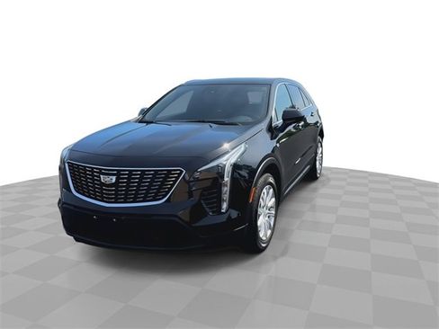 Used 2023 Cadillac XT4 Luxury image 5
