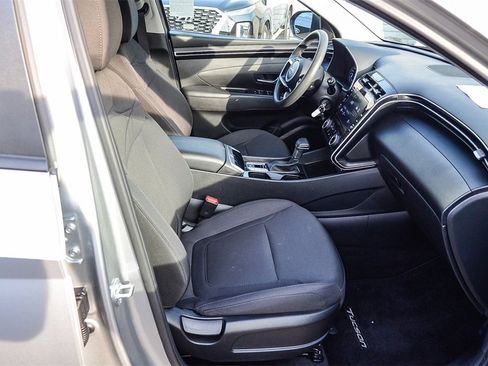 Certified 2023 Hyundai Tucson SE image 17