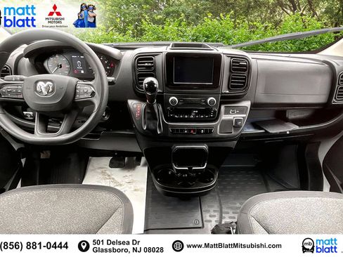 Used 2025 RAM ProMaster 2500 w/ Convenience Group image 17