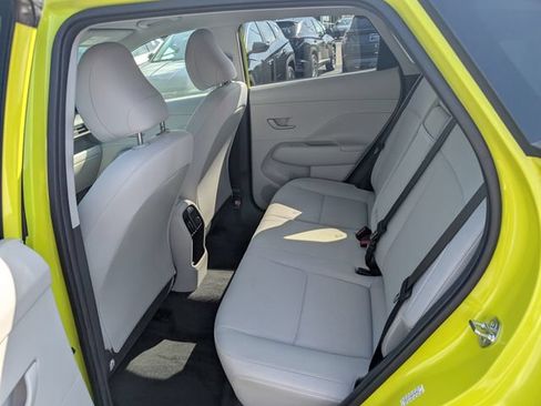 Certified 2025 Hyundai Kona SEL AWD/4WD image 9