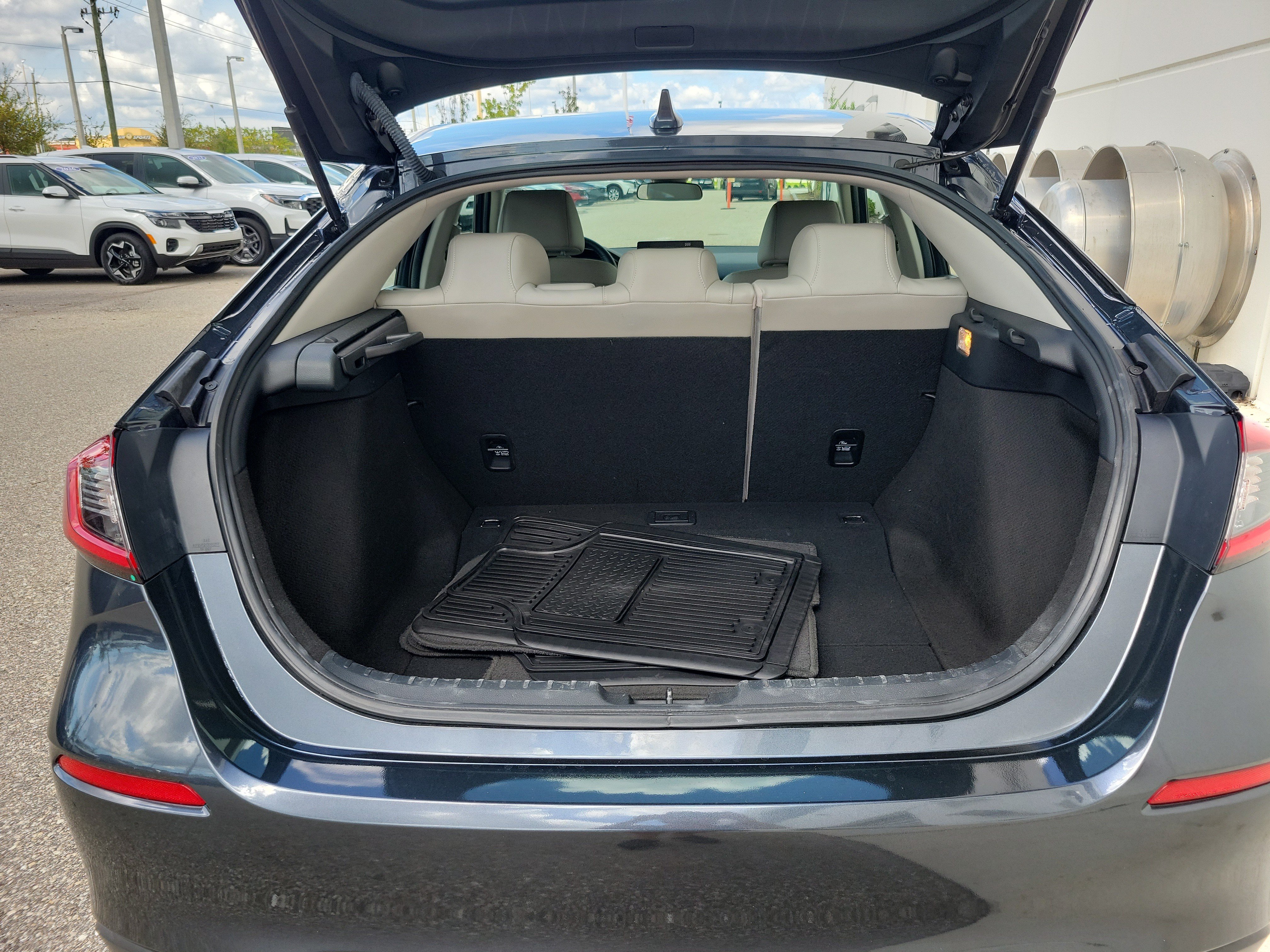 Certified 2024 Honda Civic EX-L image 9
