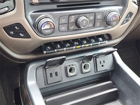 Used 2016 GMC Sierra 2500 Denali w/ Duramax Plus Package image 19