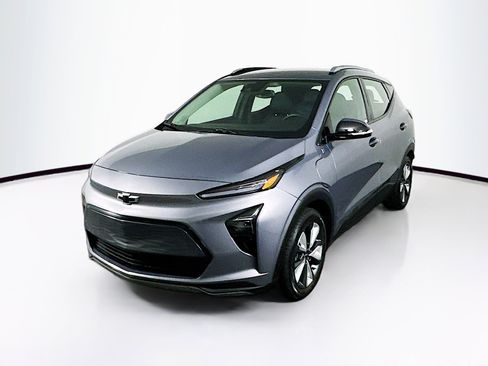 Used 2023 Chevrolet Bolt EUV LT w/ Convenience Package image 3