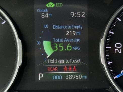Used 2022 Toyota RAV4 SE AWD/4WD image 16
