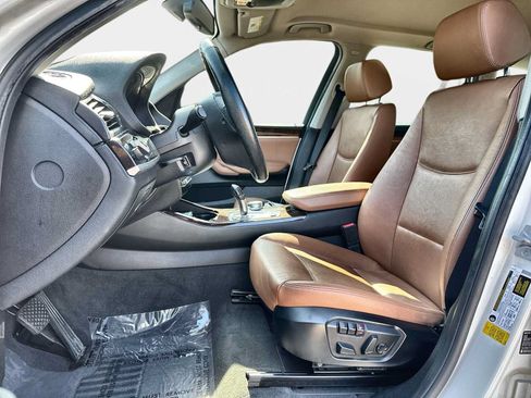 Used 2017 BMW X3 sDrive28i RWD image 11