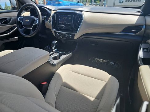 Used 2023 Chevrolet Traverse LS FWD image 23
