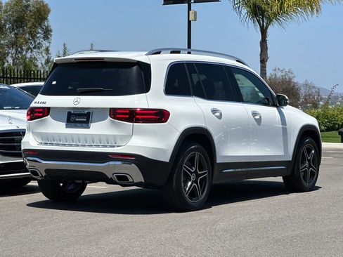 New 2026 Mercedes-Benz GLB 250 image 3