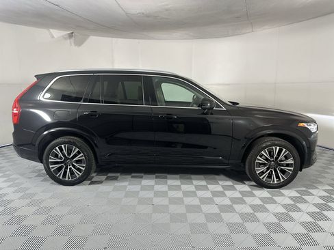 Used 2020 Volvo XC90 T5 Momentum w/ Protection Package Premier FWD image 9