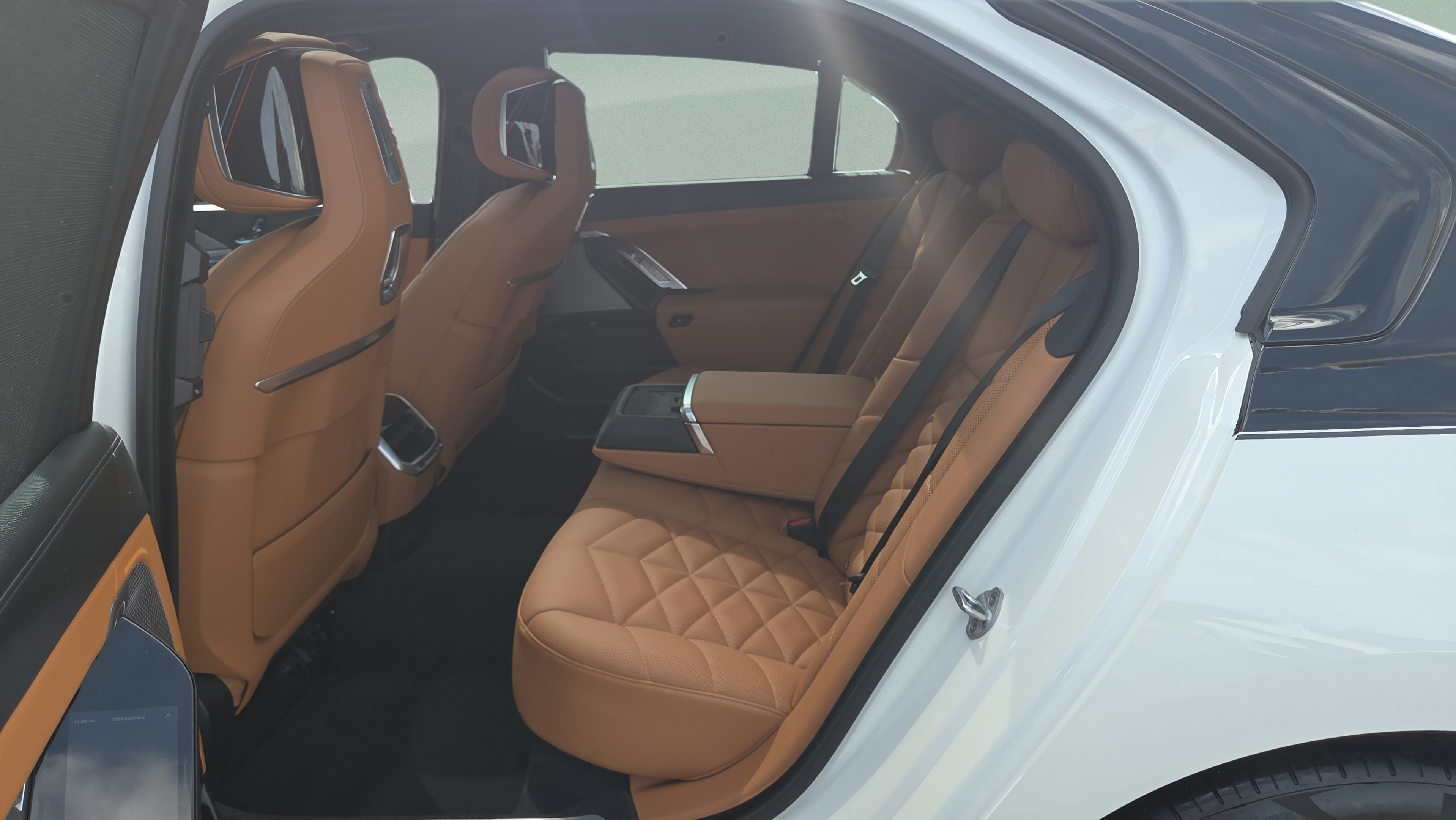 Certified 2024 BMW 740i w/ Premium Package 2 RWD image 10