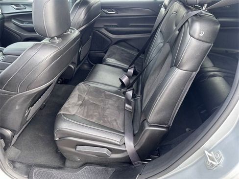 Certified 2024 Jeep Grand Cherokee L Laredo image 23