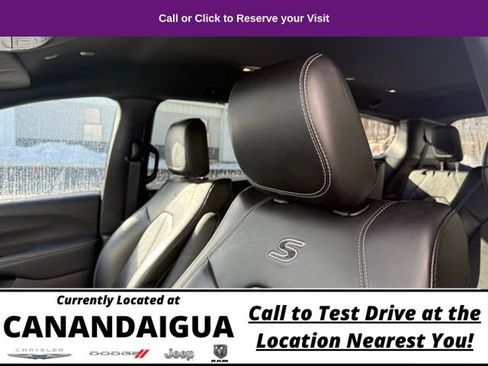 Used 2023 Chrysler Pacifica Touring-L w/ S Appearance Package image 13