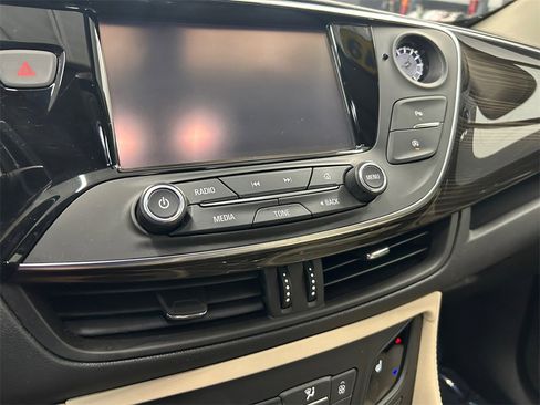 Used 2019 Buick Envision Preferred image 18