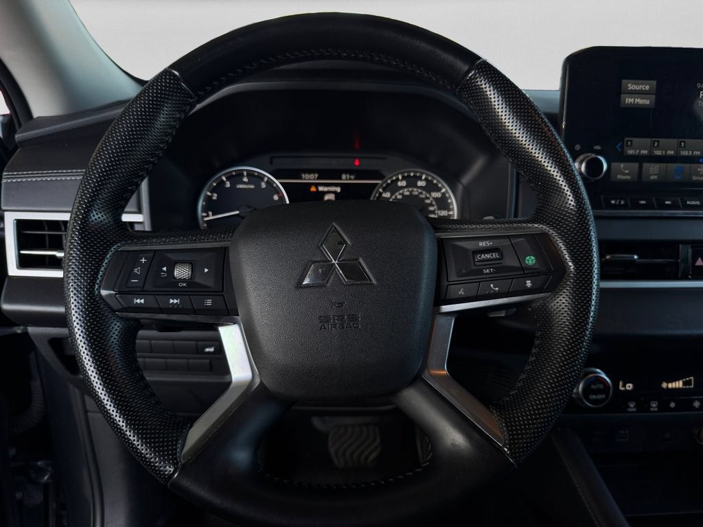 Used 2024 Mitsubishi Outlander SE FWD image 12