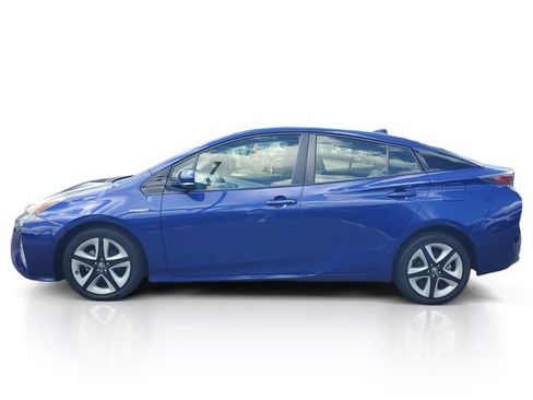 Used 2018 Toyota Prius Three Touring FWD image 4