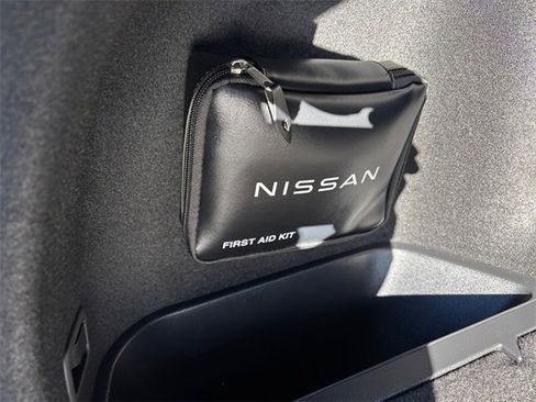 Used 2023 Nissan Ariya FWD image 42