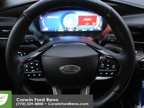 Used 2023 Ford Explorer Platinum w/ Technology Package image 14
