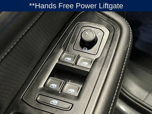 Certified 2025 Volkswagen Atlas SEL Premium R-Line AWD/4WD image 18
