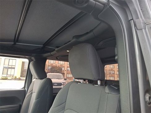 Used 2022 Jeep Wrangler Sport S image 13