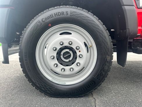 New 2024 Ford F550 4x4 Regular Cab Super Duty image 11