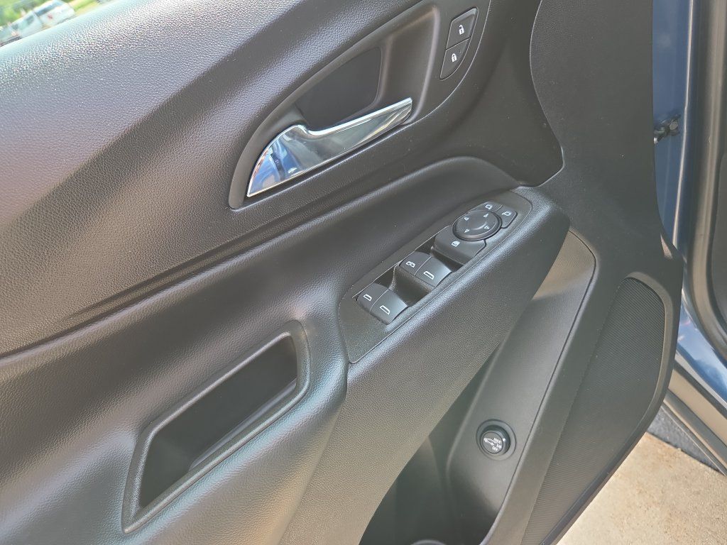 Certified 2024 Chevrolet Equinox LT AWD/4WD image 28