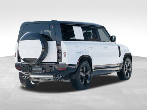 New 2025 Land Rover Defender 110 V8 image 4