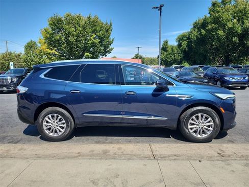 Used 2023 Buick Enclave Essence w/ Sound and Sites Package image 10