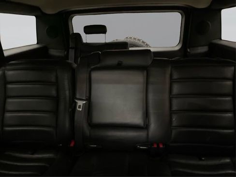 Used 2005 HUMMER H2 Luxury w/ Preferred Equipment Group image 20