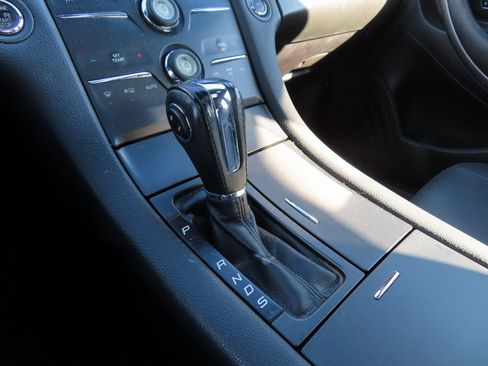 Used 2015 Ford Taurus SEL w/ Equipment Group 201A image 23