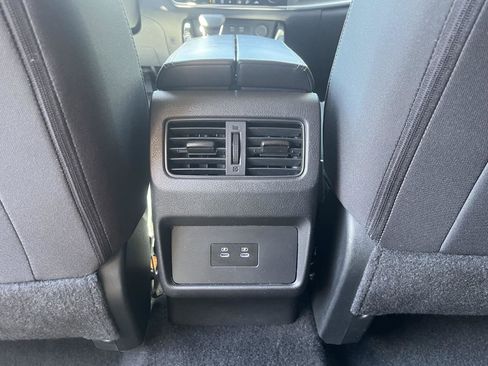 Certified 2025 Nissan Rogue SV AWD/4WD image 16