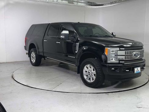 Used 2018 Ford F250 Platinum w/ Platinum Ultimate Package image 8