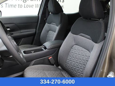 New 2026 Nissan Kicks SV w/ SV Premium Package image 12