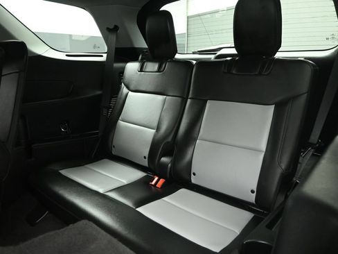 Certified 2023 Ford Explorer XLT w/ Equipment Group 202A RWD image 19