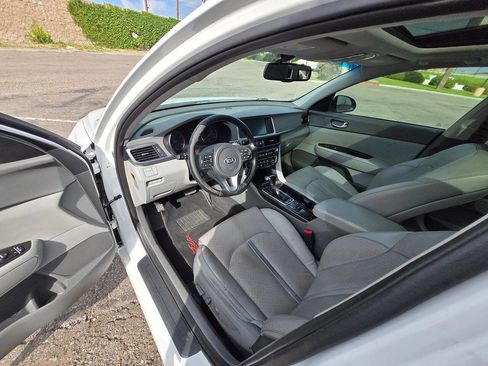 Used 2016 Kia Optima EX w/ Premium Package image 21