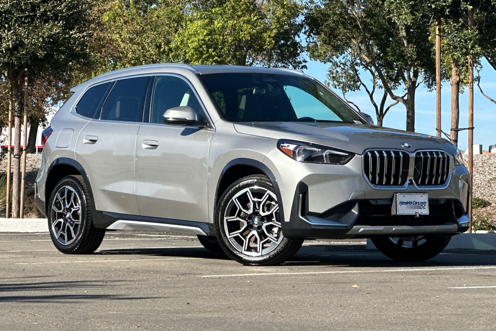 Used 2026 BMW X1 xDrive28i AWD/4WD image 2