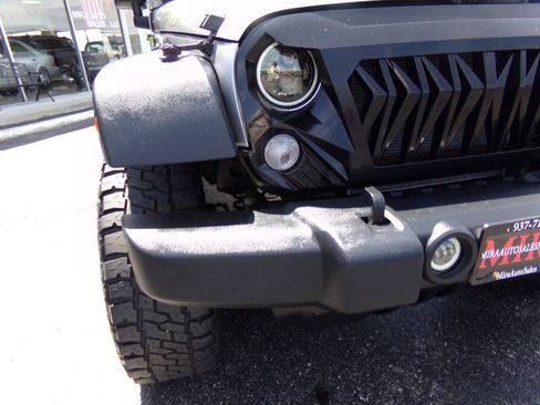 Used 2014 Jeep Wrangler Sport AWD/4WD image 28