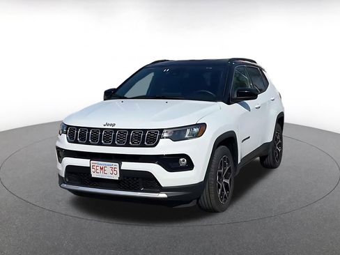 Used 2025 Jeep Compass Limited AWD/4WD image 4