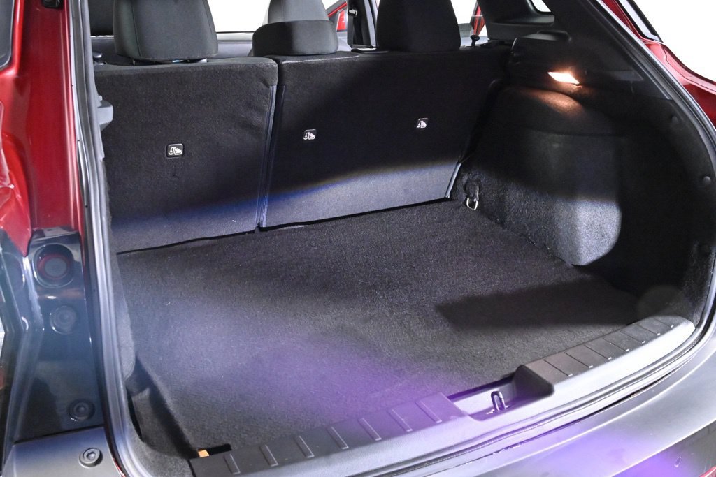 Certified 2025 Nissan Kicks SV AWD/4WD image 28